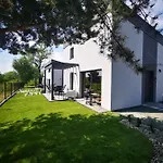 Feriehus Przystan Dobrej Energii, Caloroczne Z Goraca Balia Z Hydromasazem *