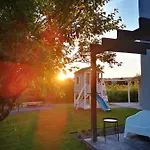 Przystan Dobrej Energii, Caloroczne Z Goraca Balia Z Hydromasazem Feriehus