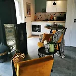 Przystan Dobrej Energii, Caloroczne Z Goraca Balia Z Hydromasazem Feriehus Kłodzko