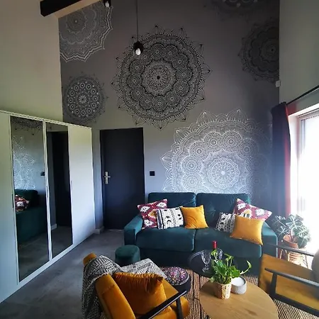 Przystan Dobrej Energii, Caloroczne Z Goraca Balia Z Hydromasazem