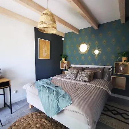 Przystan Dobrej Energii, Caloroczne Z Goraca Balia Z Hydromasazem Сasa de vacaciones