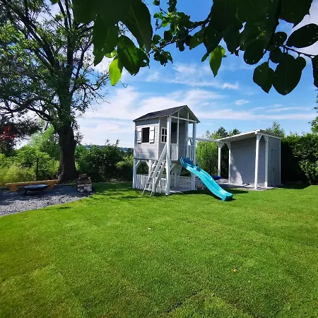 Prázdninový dům Przystan Dobrej Energii, Caloroczne Z Goraca Balia Z Hydromasazem