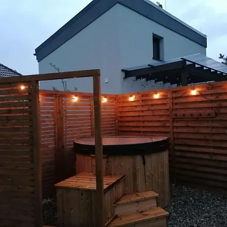 Prázdninový dům Przystan Dobrej Energii, Caloroczne Z Goraca Balia Z Hydromasazem