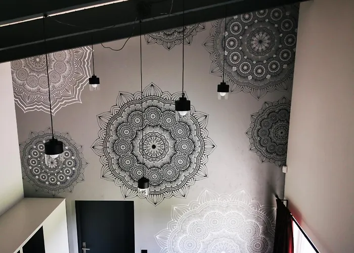 Przystan Dobrej Energii, Caloroczne Z Goraca Balia Z Hydromasazem * Klodzko