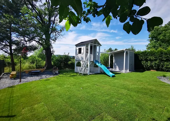 Holiday home Przystan Dobrej Energii, Caloroczne Z Goraca Balia Z Hydromasazem