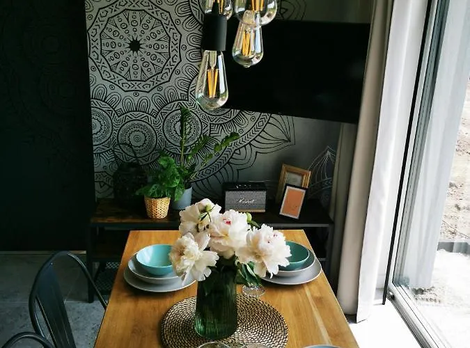 Przystan Dobrej Energii, Caloroczne Z Goraca Balia Z Hydromasazem * Klodzko