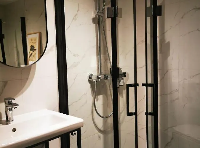 Przystan Dobrej Energii, Caloroczne Z Goraca Balia Z Hydromasazem Holiday home Klodzko